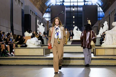 Look 3